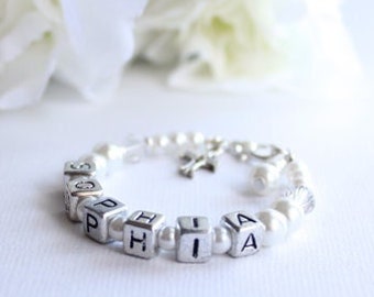 Regalo de bautismo personalizado, pulsera con nombre de perla y cruz con bloques de letras, pulsera con nombre para bautizo, dedicación de bebé recién nacido y niña pequeña