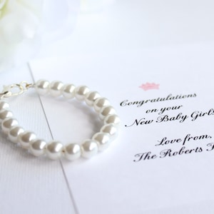 BABY GIRL Pearl Keepsake Bracelet, New Baby Gift, 1st Pearls, Birthday, Baby Shower Gift, Photo Prop Pearls