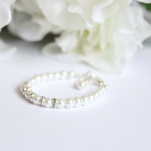 Keepsake gift, Baptism Gift, Baby Keepsake Bracelet, Flower Girl, Christening Communion Gift White Pearl Baby Bracelet