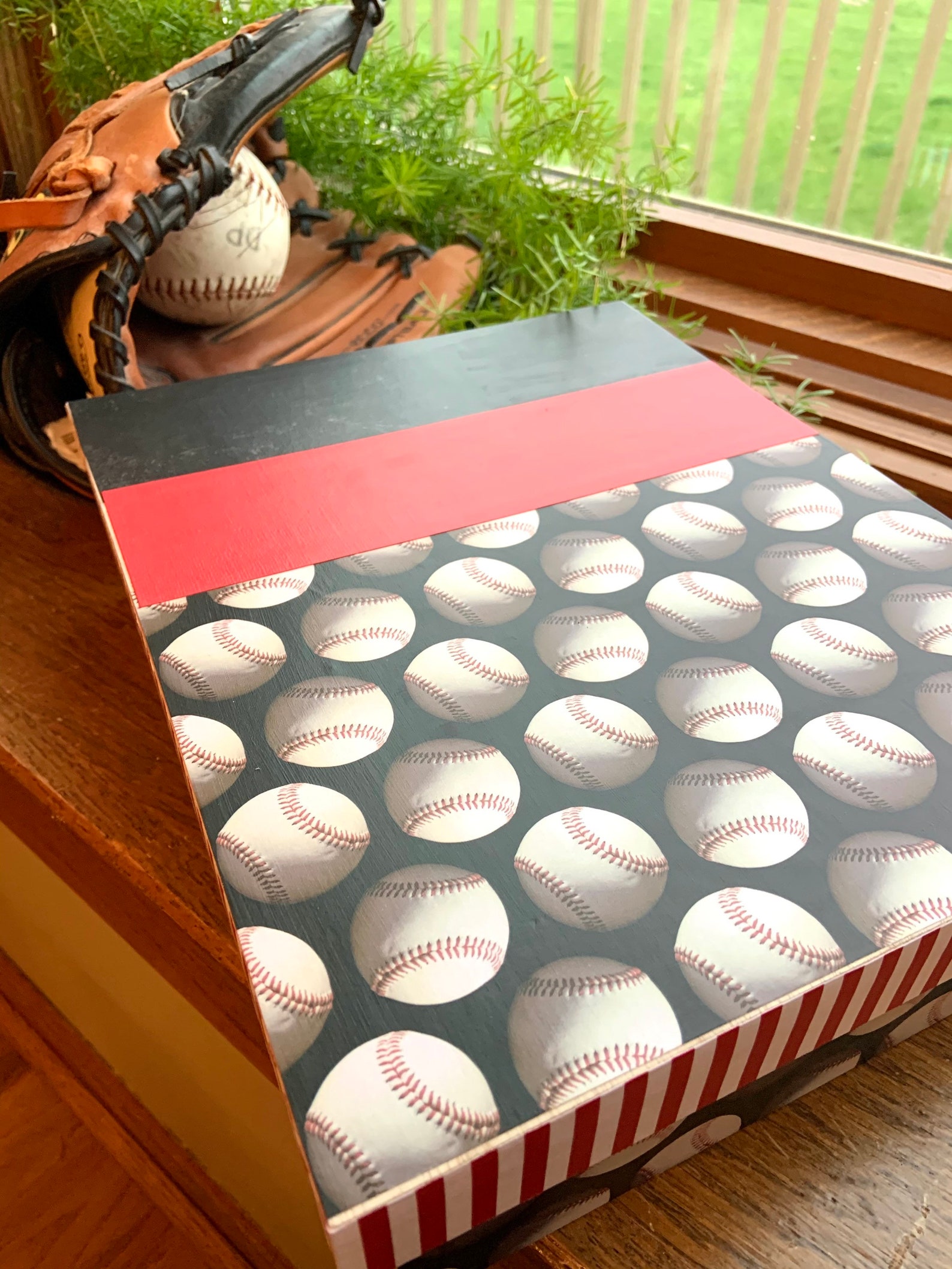 Baseball memory or Keepsake Box. Perfect for your Little Etsy