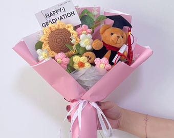 Crochet Graduation Bouquet with Knitted Bear, Class of 2026 Keepsake Floral Arrangement
