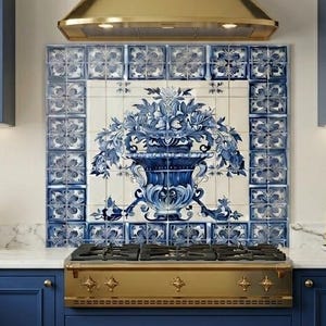Elegante paraschizzi da cucina in vetro effetto piastrelle blu cobalto e bianco - Pannello stampato UV con motivo floreale in stile tradizionale Iznik.