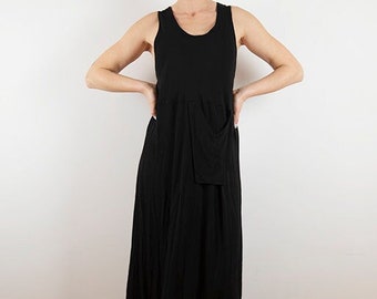 Vintage Black Sleeveless Pouch Pocket Maxi Dress