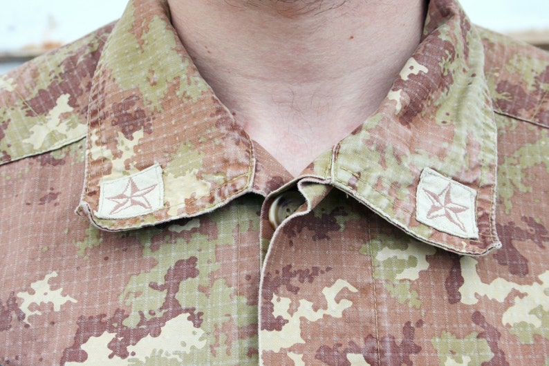 Vintage Camo Pattern Army Camouflage Shirt Jacket image 3