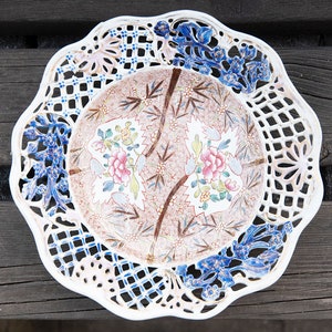 Vintage Porcelain Reticulated Rim Wall Plate