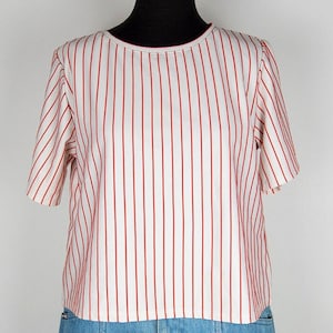 Vintage wit en rood gestreepte boxy top met korte mouwen