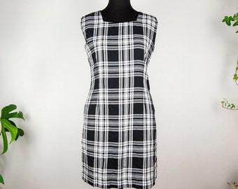 Vintage Black and White Plaid Sleeveless Square Neckline Mini Dress