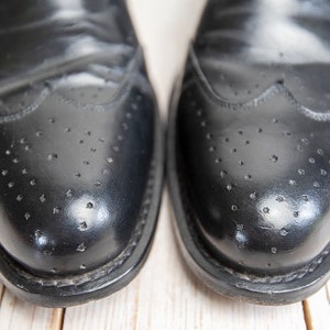 Vintage Mens Classic Black Leather Wingtip Dress Buckle Oxford Shoes image 4