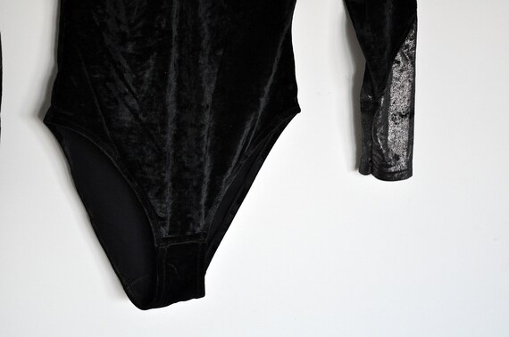 NOS Vintage Black Crushed Velvet and Silver Long … - image 2