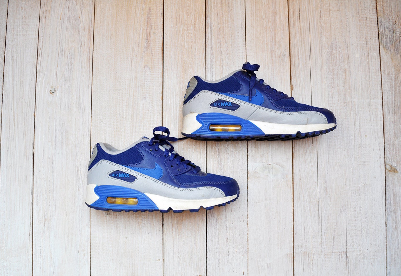 nike air max system platform sneaker stores