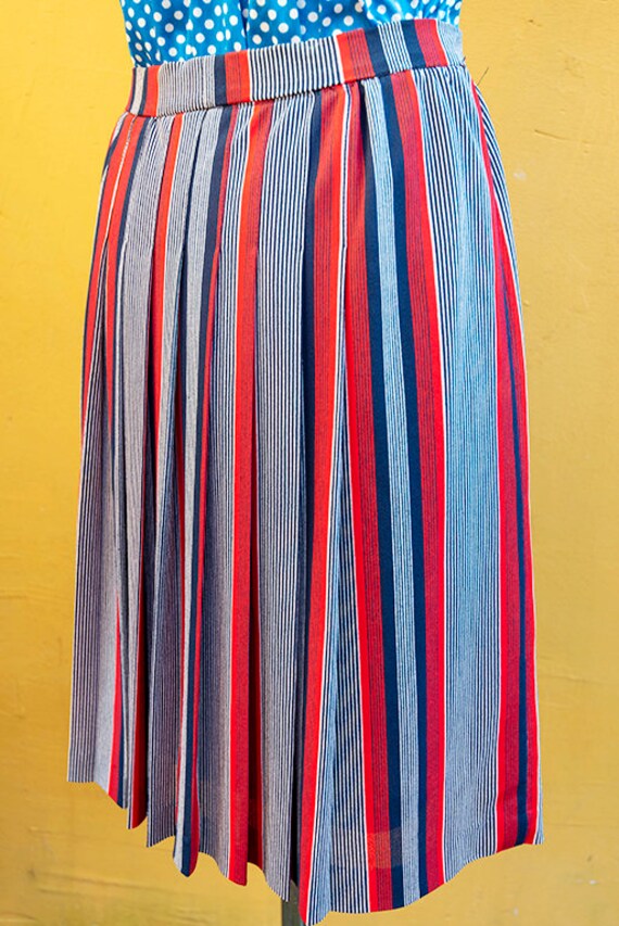 Vintage Red Navy and White Striped Pleated Midi S… - image 7