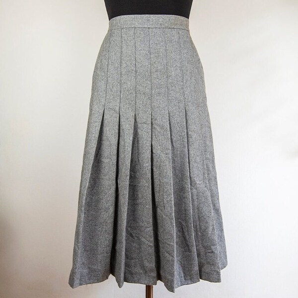 Gray Striped Leather Pleated Skirt