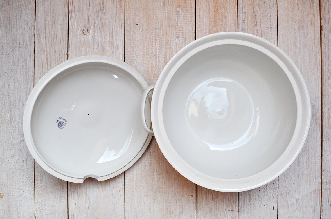 Vintage White and Gold Ceramic Soup Serving Bowl With Lid Etsy Ireland