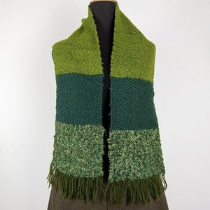 Vintage Green Colorblock Knit Fringe Scarf