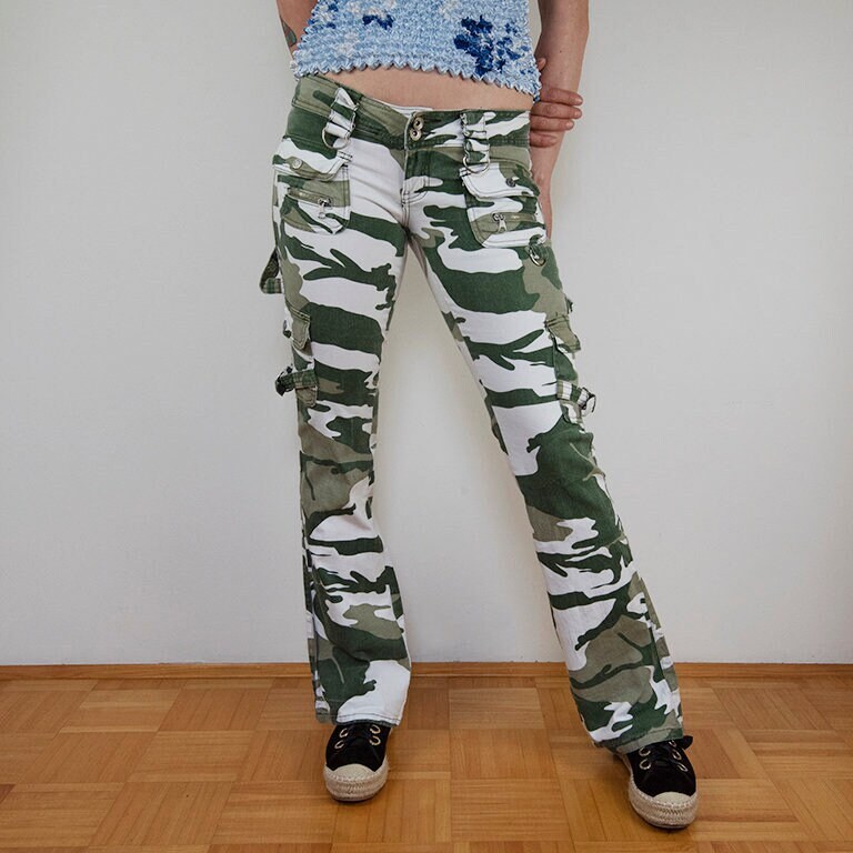 Low rise deals camo jeans