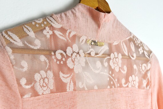 Vintage Soft Pink Semi Sheer Duster Floral Lace R… - image 6