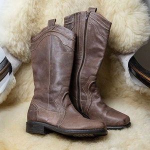 Vintage Taupe Brown Leather Western Boots