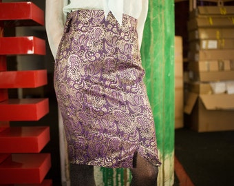 Vintage Purple and Gold Paisley Pattern Metallic Brocade Pencil Skirt