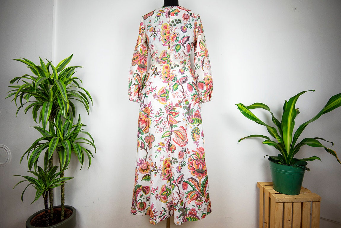 fitted lace wedding dress Vintage Floral Long Sleeve Skater Dress main image 0