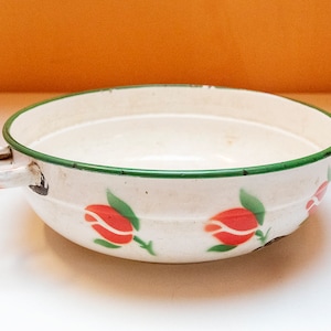 Vintage White Red Roses Prin Enamel Salad Bowl