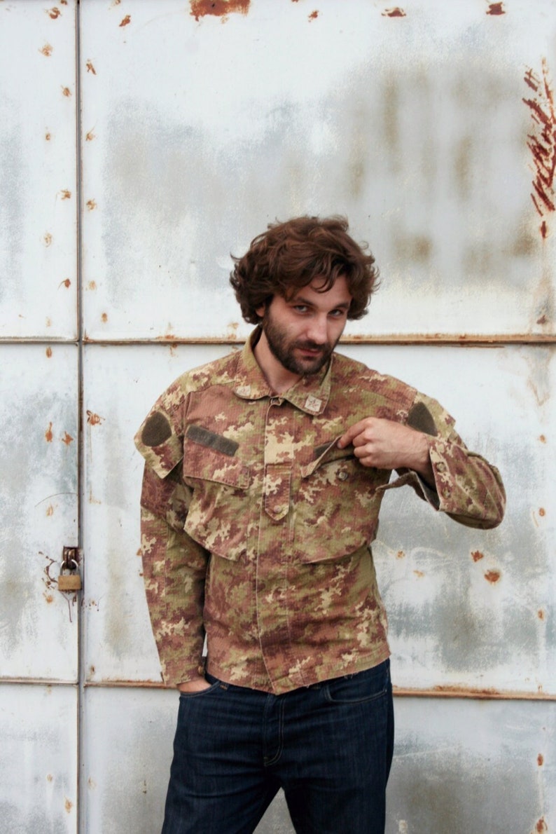 Vintage Camo Pattern Army Camouflage Shirt Jacket image 1