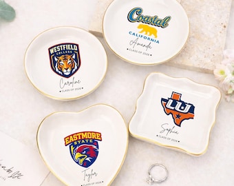 Plato para anillos con el logotipo de la universidad personalizada | Bandeja para baratijas de graduación | Regalo de la clase de 2026