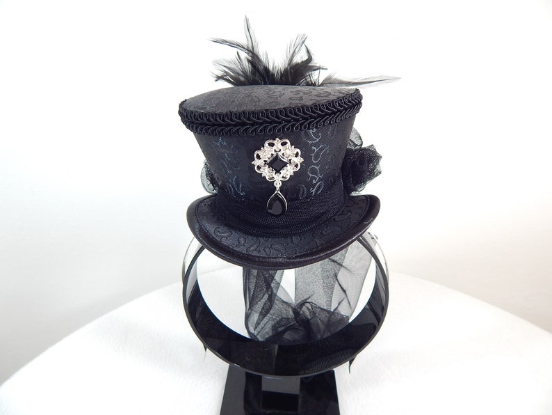 Mini Tophat auf Stirnband, Minihut, Goth Hut, Burlesque Hatinator, Derby Hut, Madhatter, Kostüm Hut, Halloween Kopfschmuck, Cosplay Mütze Bild 3