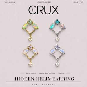 Könnte beinhalten: Vier Crux Jewelry Helix-Ohrstecker in geometrischem Design mit marquise-geschliffenen Opalen und quadratischen Edelsteinen. Zwei sind goldfarben mit grünen und rosa Akzenten, zwei sind silberfarben mit blauen und klaren Akzenten, alle mit Kettendetails.
