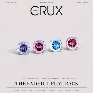 Puede incluir: Cuatro pendientes redondos con piedras preciosas facetadas en morado, rosa, azul y rosa claro. La imagen incluye el texto CRUX JEWELRY, PIERCING JEWELRY, BODY JEWELRY, PRE-STERILIZED, ARTISAN HAND PACKAGING, SKIN SAFE, THREADED, FLAT BACK.