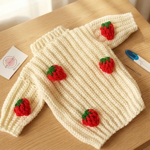 Modèle de pull au crochet pour bébé | Pull côtelé fraise | 0-6 mois (Guide PDF)