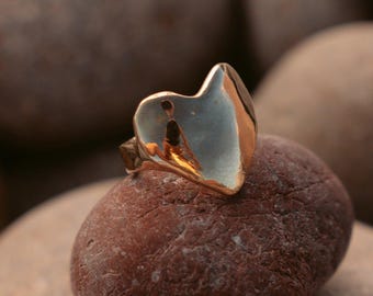 Eros Solid Gold Heart Signet Ring