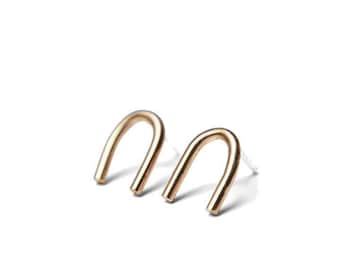 Arc Studs - Minimal Gold Stud Earrings by Dea Dia