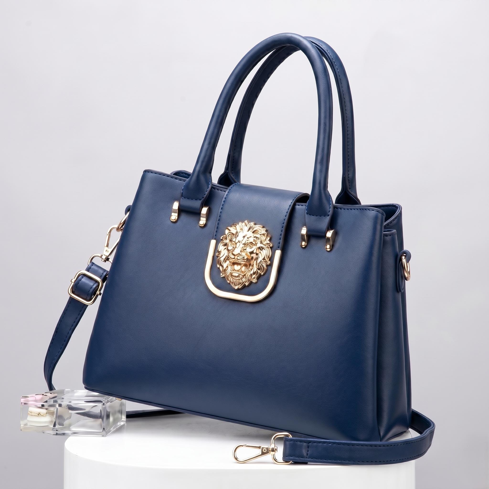 Gold lion handbag - Etsy 日本