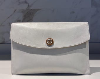 Bolso de mano Hermès Rio exclusivo – Piel blanca vintage – Hermès descatalogado – Lujo discreto – Pieza de coleccionista – Hecho en Francia