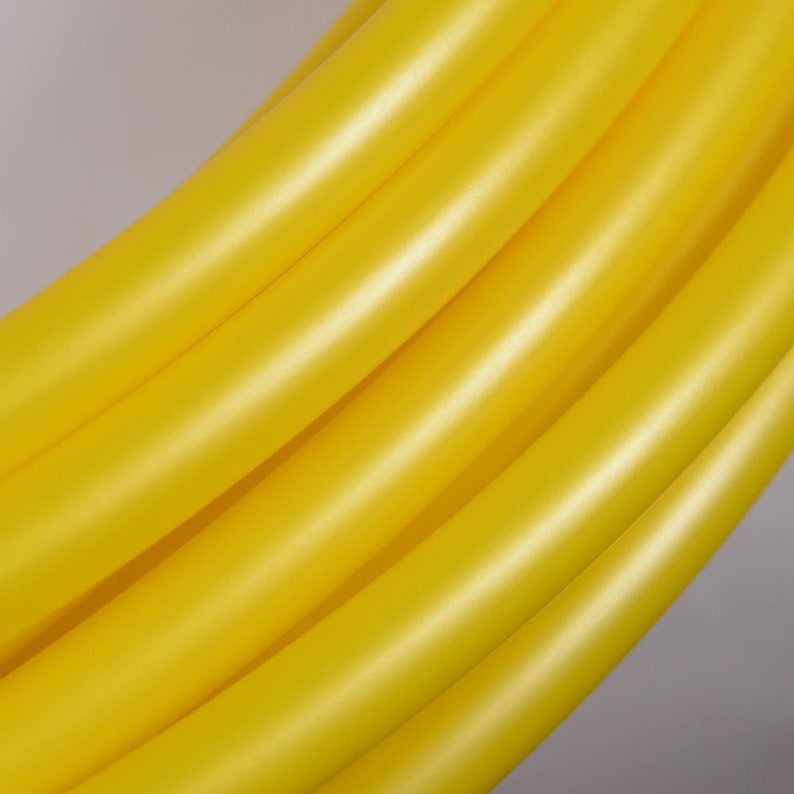 Metallic Sunshine Yellow Polypro Hoop / 3/4 ou 5/8 / Toutes les tailles / Hoop Dance / Bouton-poussoir / Performance légère pliable de voyage image 2