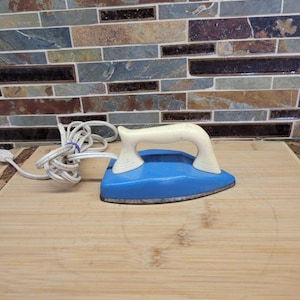 Vintage Toy Iron Electric Barby Jo Blue & White