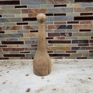 Vintage Wood Pestle, Primitive Wooden, Hand Turned, Masher Mallet Stomper