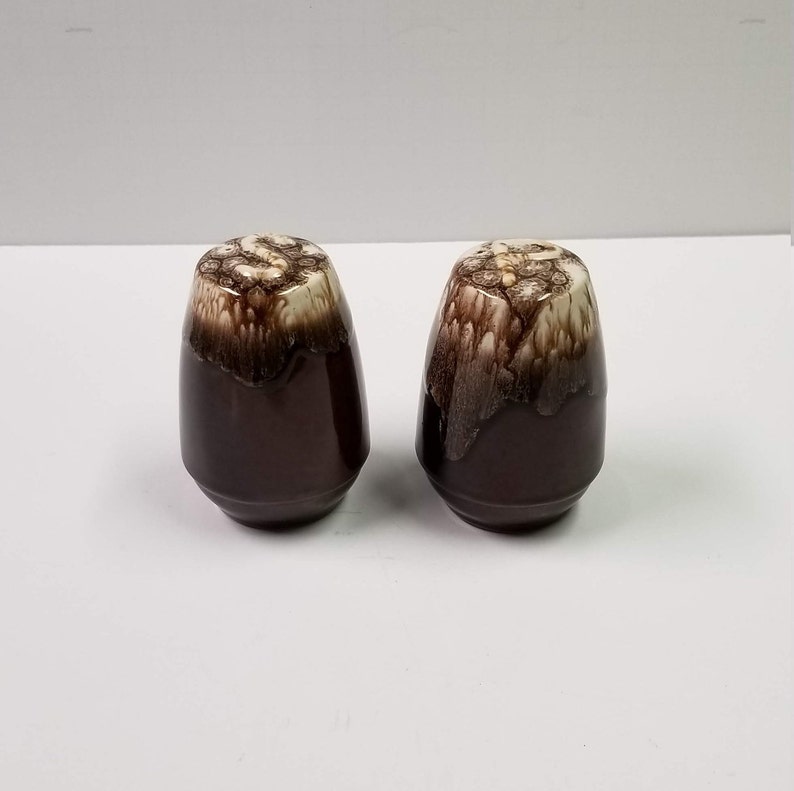 Vintage Salt Pepper Shakers Hull Brown Drip USA 4-14