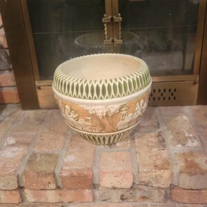 Vintage Donatello Roseville Pottery Jardiniere, 575-9