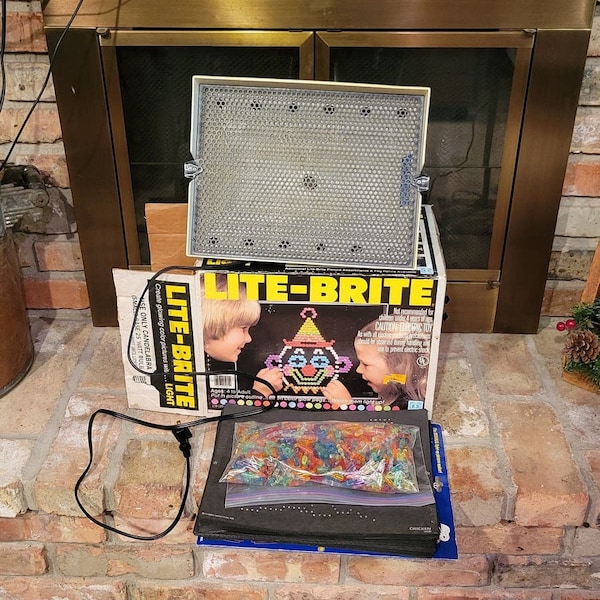 Vintage Lite-Brite Hasbro 5455 1981, Working Retro Toy, Pegs & Refills