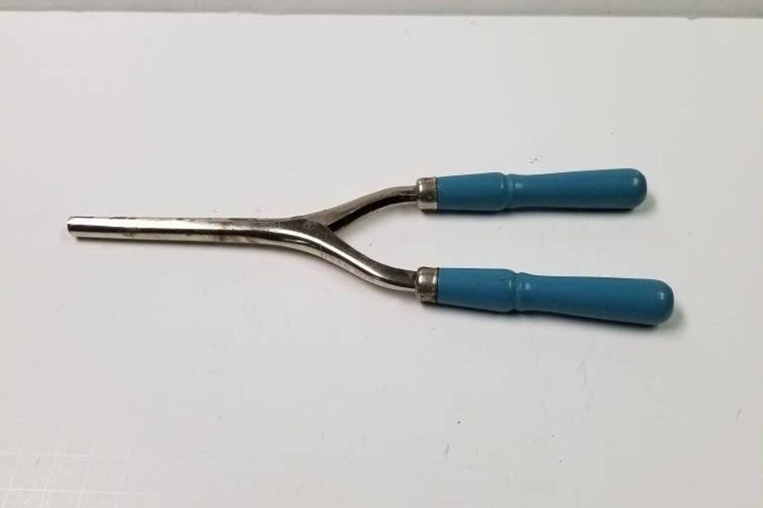 Vintage Hair Tongs Blue Wood Handle Hair Tongs Curling Iron Etsy