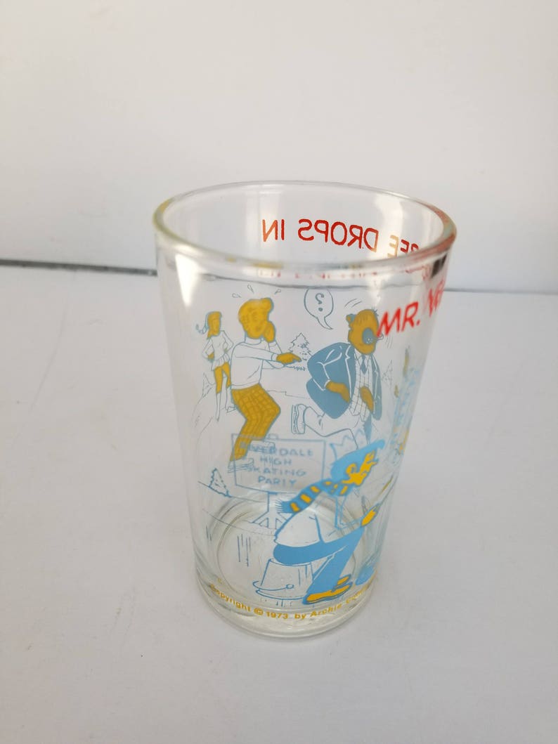 Weatherbee Drops In 1973 Riverdale High Skating Party JugHead Betty