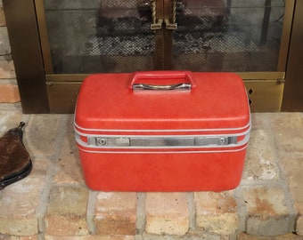 Vintage Samsonite Silhouette Train Case Red, Retro Luggage