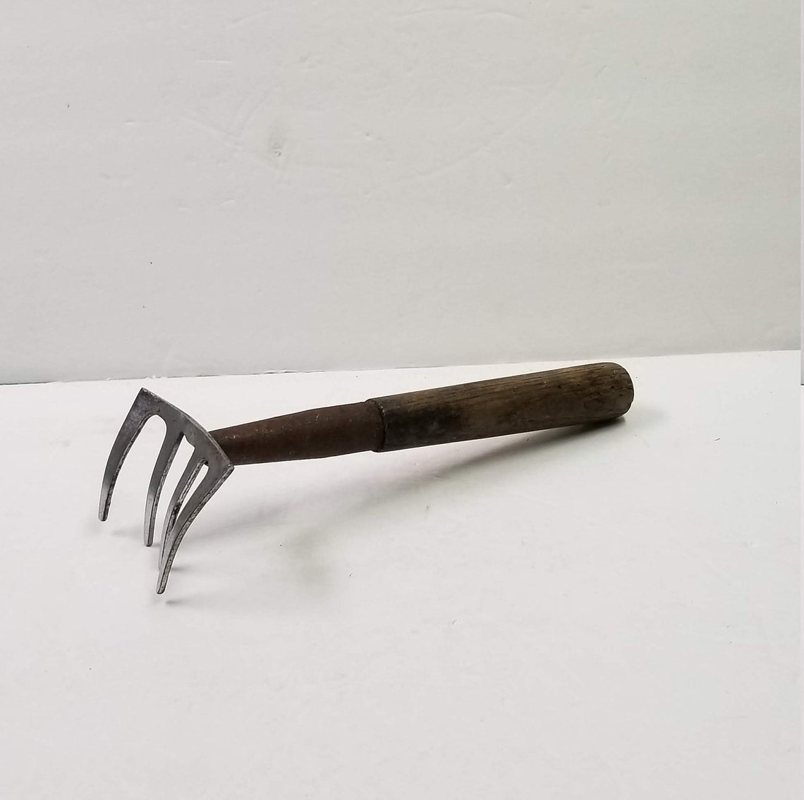 Vintage Hand Cultivator Garden Rake Cabin Rustic Claw Tool Etsy