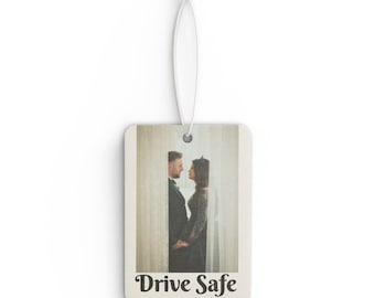 Deodorante per auto personalizzato con foto, design con coppia dai tratti delicati, profumo di auto nuova.