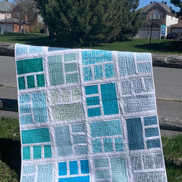 Handmade, Baby quilt, Toddler quilt, Child quilt, Baby shower, Modern quilt, Boy quilt, Child throw, Crib Quilt, Lap quilt, Blue, Aqua