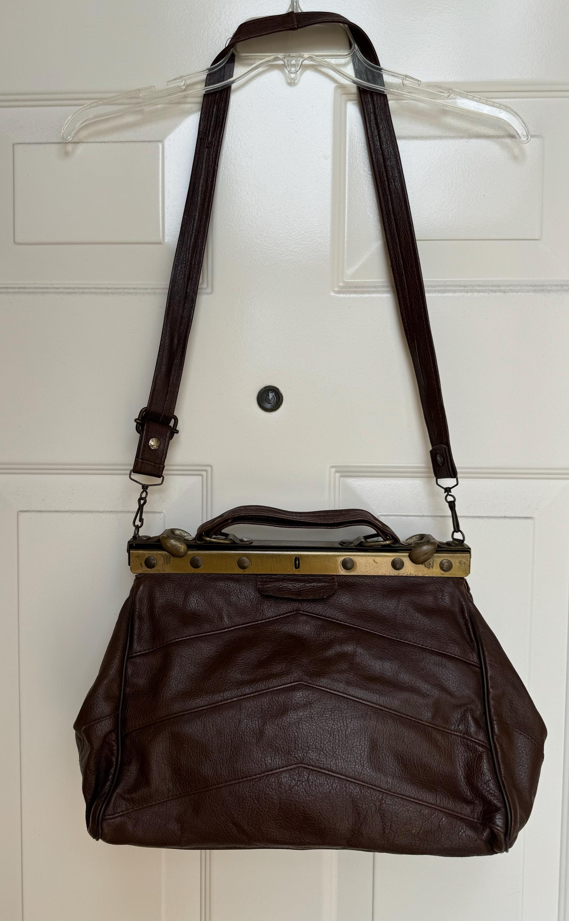 Vintage Vera Pelle - Etsy