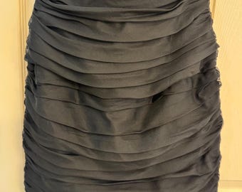 Vintage Tadashi Black Skirt made from layers of folded fabric SZ 8