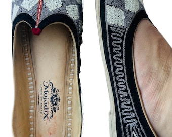 Jutis de cuero hechos a mano para hombre – Mojadi tradicional para fiestas