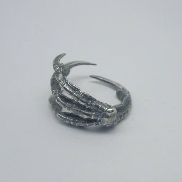 Raven Claw Ring - Etsy